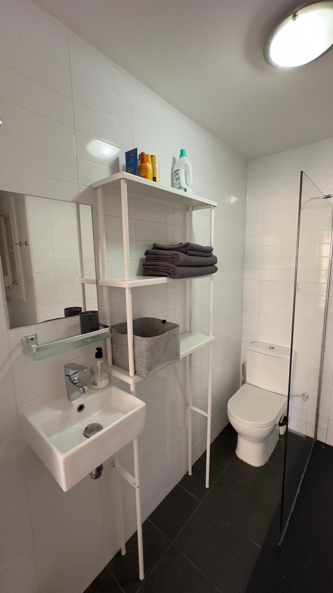 Sunny Flat In Sitges 30 Seconds To Beach, Balcony & Sea Views! Exteriör bild