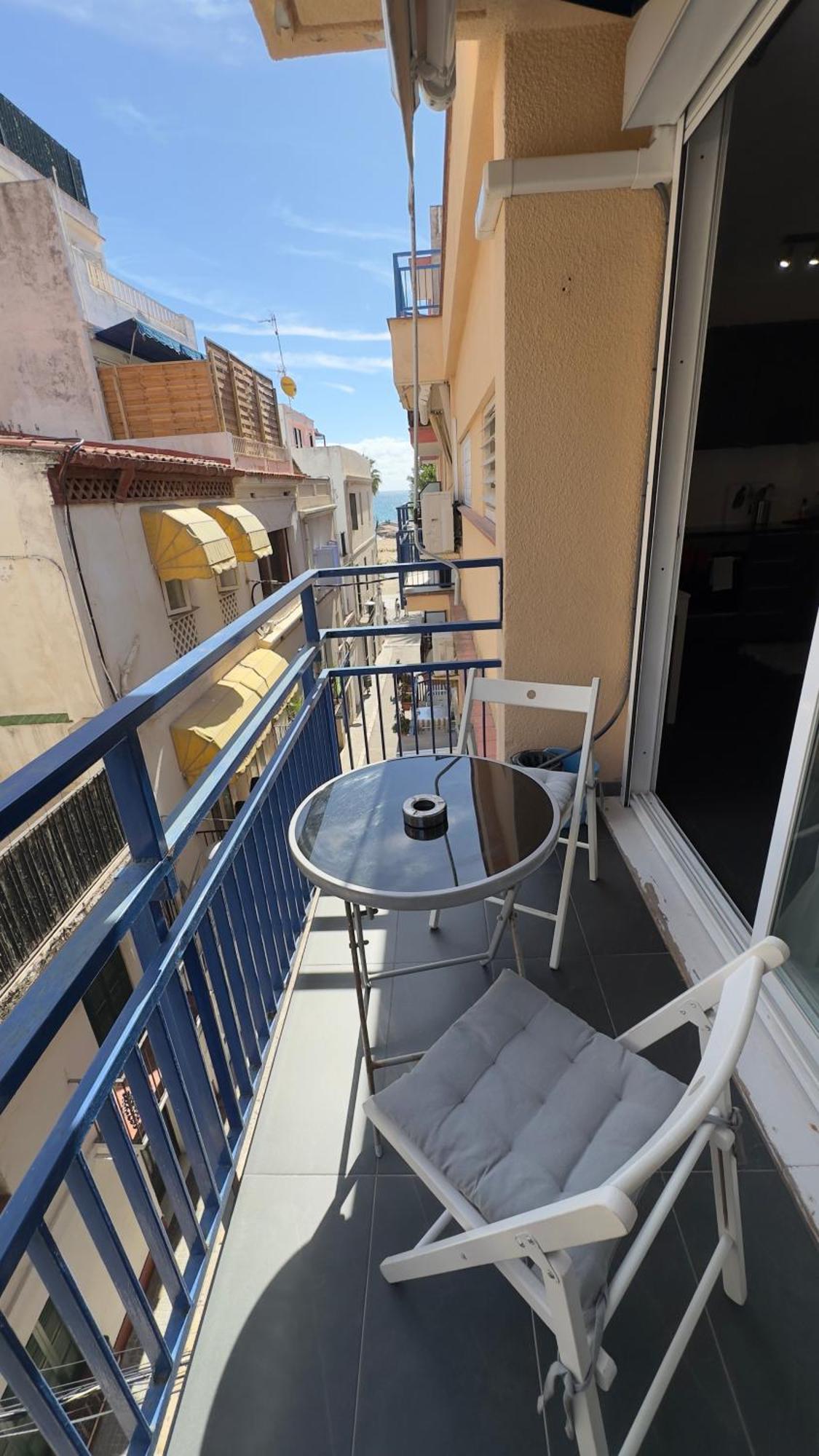 Sunny Flat In Sitges 30 Seconds To Beach, Balcony & Sea Views! Exteriör bild
